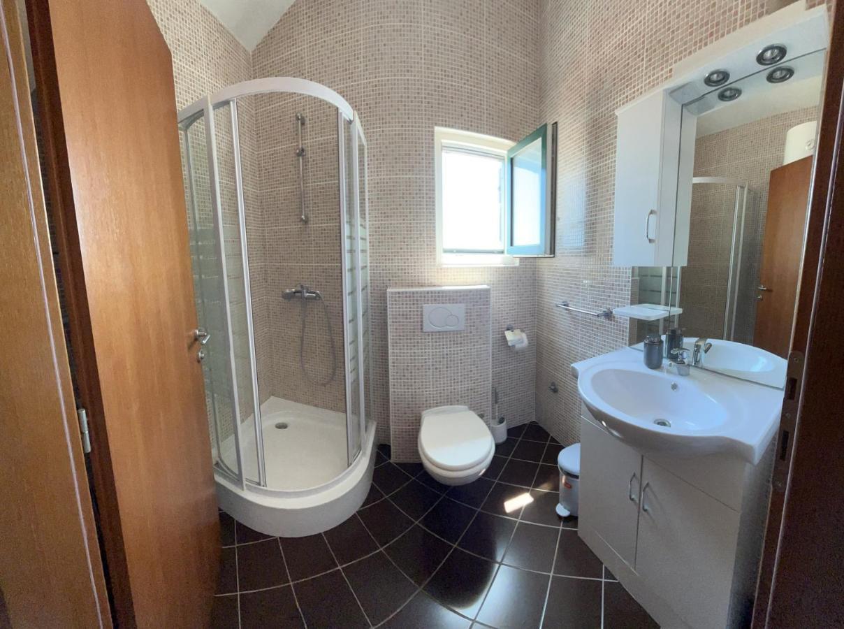 Apartments Pisacic Bibinje Zewnętrze zdjęcie