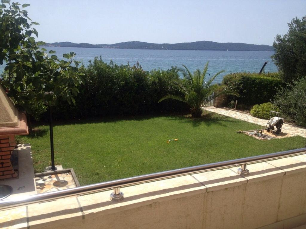 Apartments Pisacic Bibinje Zewnętrze zdjęcie