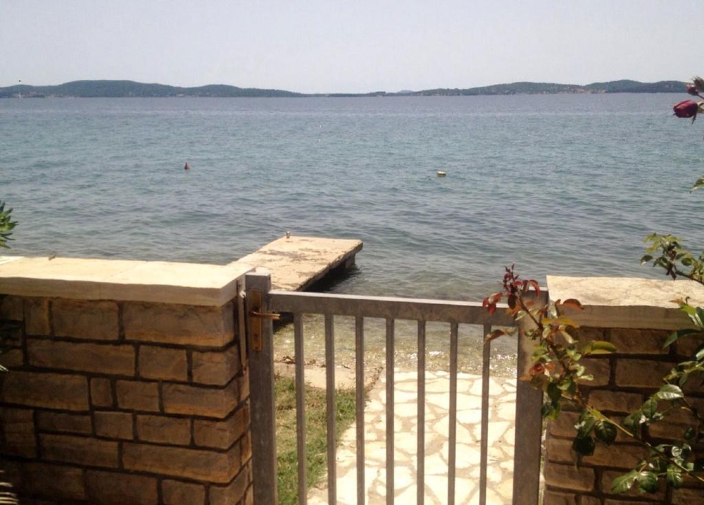 Apartments Pisacic Bibinje Zewnętrze zdjęcie